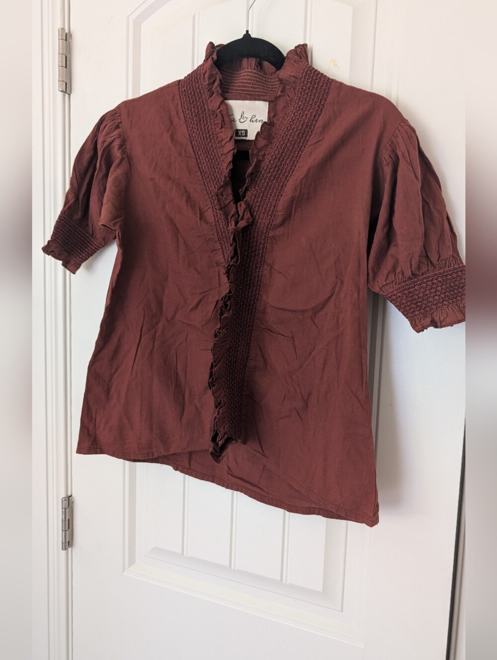 Brown Cotton Ruffled V-Neck Puff Sleeve Blouse XS‎